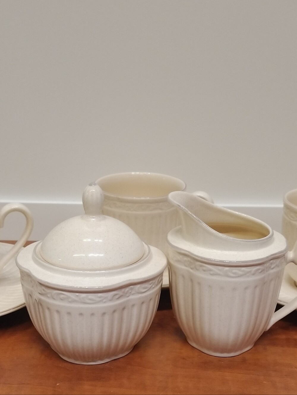 Mikasa Stone Manor Sand Dune DD105 Cups W/ Saucer Creamer & Lidded Sugar Tea Set